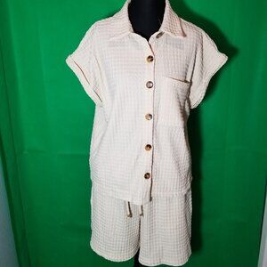 Kathy Ireland 2 Piece Short Set Tan Size Medium Vacation Resortwear NWT